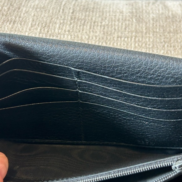 Gucci Black Leather GG Logo SOHO Continental Wallet - Soft, supple Leather - Picture 10 of 13